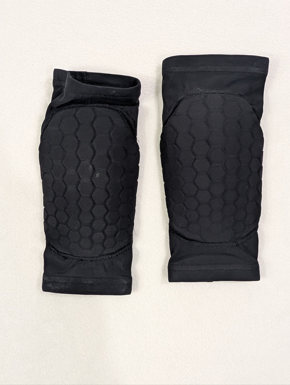 McDavid Youth Hex Knee Elbow Shin Pads Black Protective Sports Gear